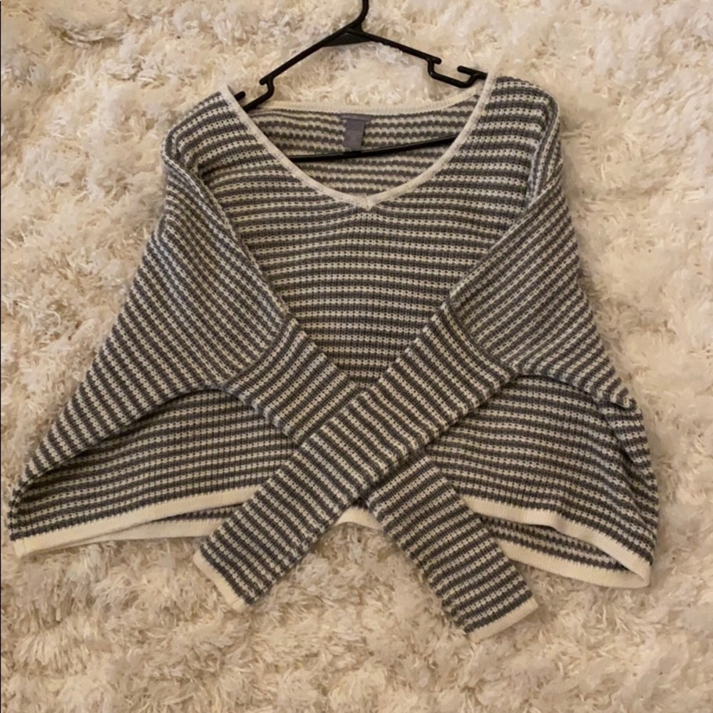 Sweater - Picture 4 of 4